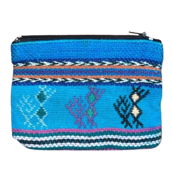 Flat blue card pouch Aztec pattern zipper closure - Picture 2 of 2